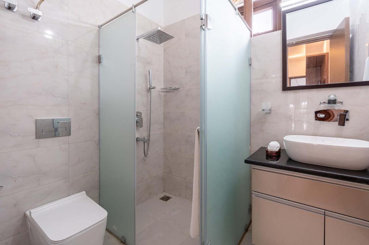Brookvale Manor By Stayvista - Private Pool Haven With Endless Views & Indoor Fun Sohna Bagian luar foto